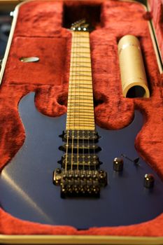 RG2570MZ VBE